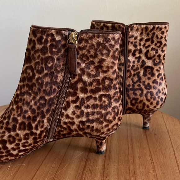 J Crew leopard ankle boot - like new - Picture 4 of 7